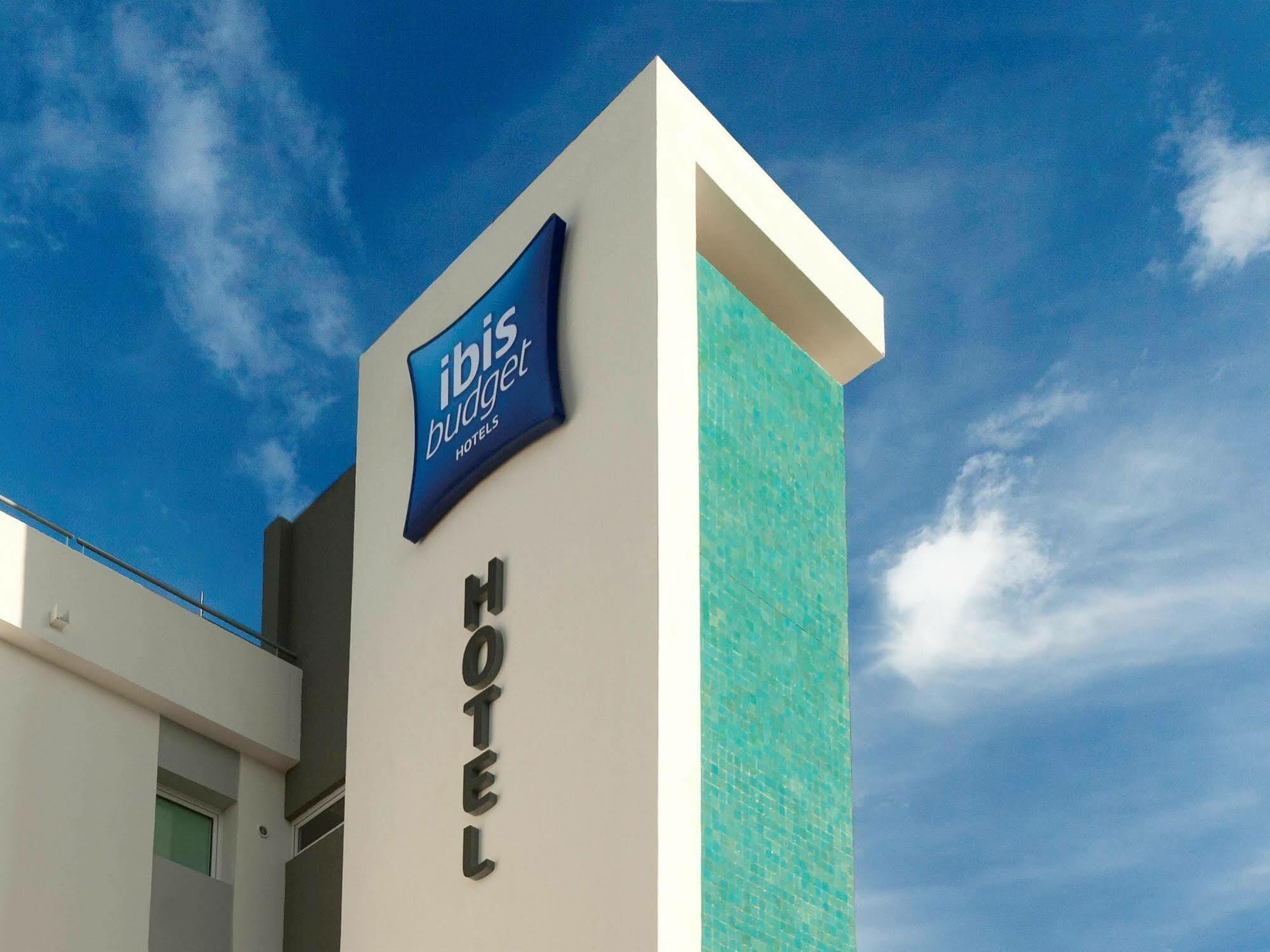 Ibis Budget Fontainebleau Avon Esterno foto