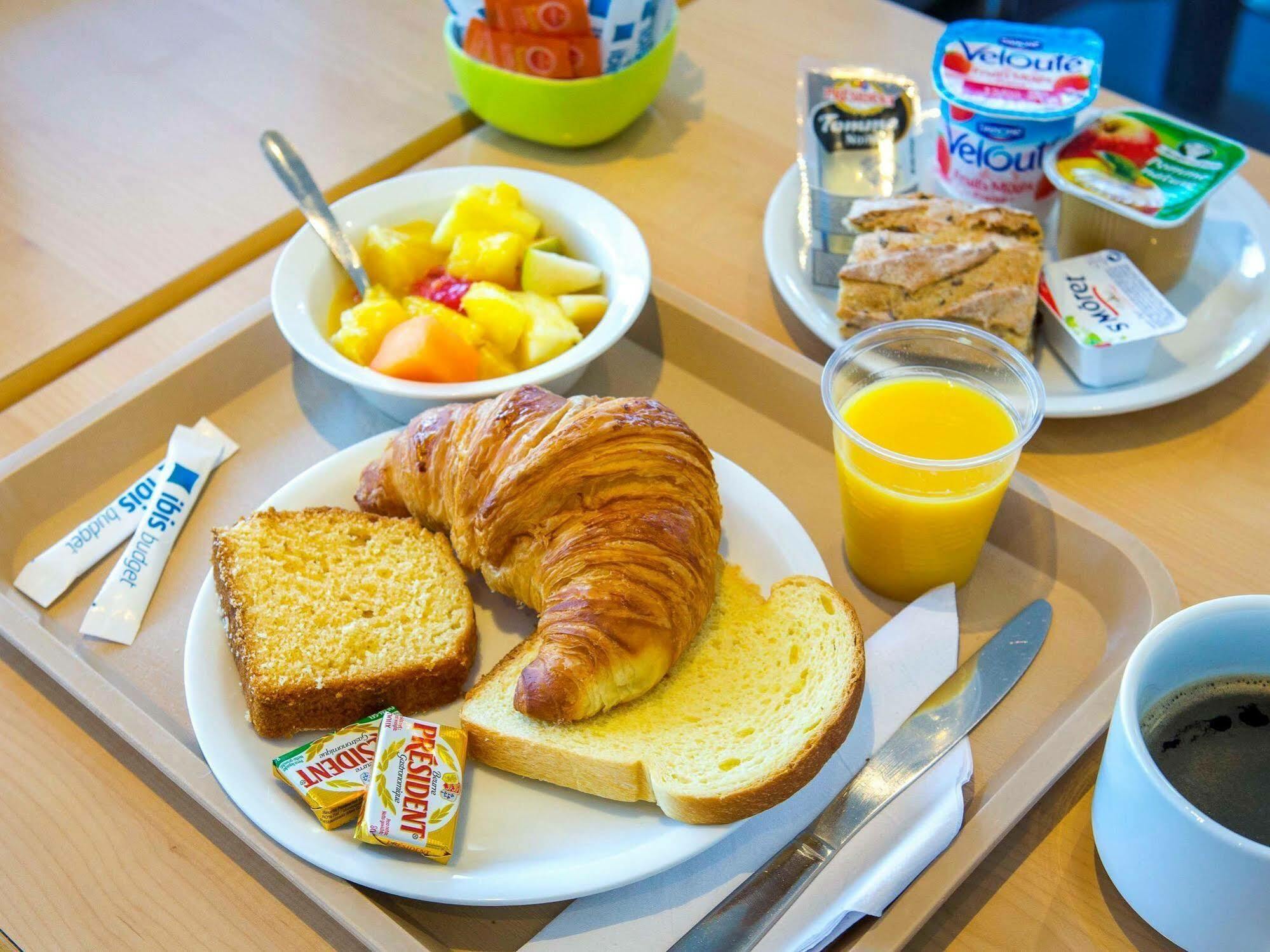 Ibis Budget Fontainebleau Avon Esterno foto